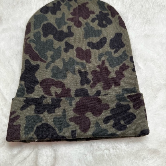 Converse unisex’s Green Camo Beanie